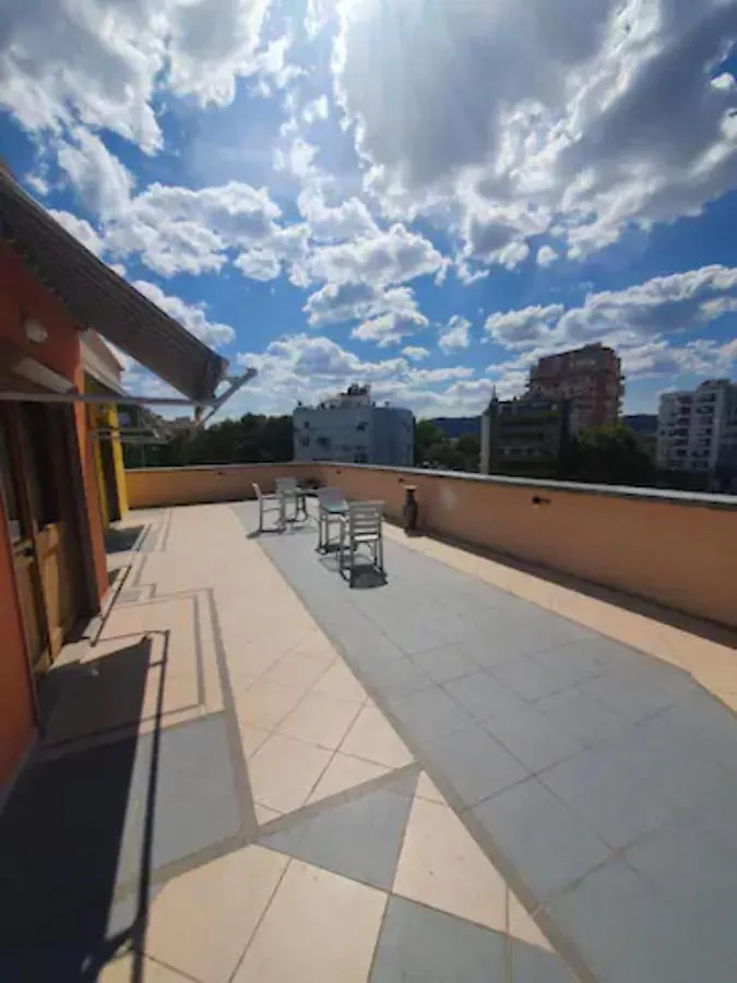 Wonderful Rooftop Tirana City Gasthof